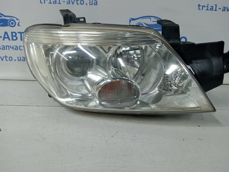 Фара правая Mitsubishi Outlander 2003-2008 cu 2.4 бензин 4G69 8301A170 Б/У