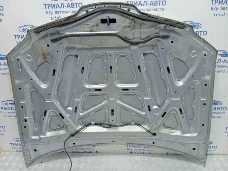 Капот Outlander 2003-2008 cu 2.4 бензин 4G69