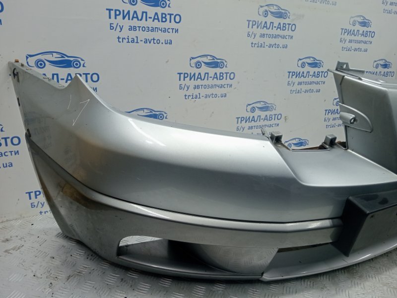 Бампер передний Mitsubishi Outlander cu 2.4 бензин 4G69