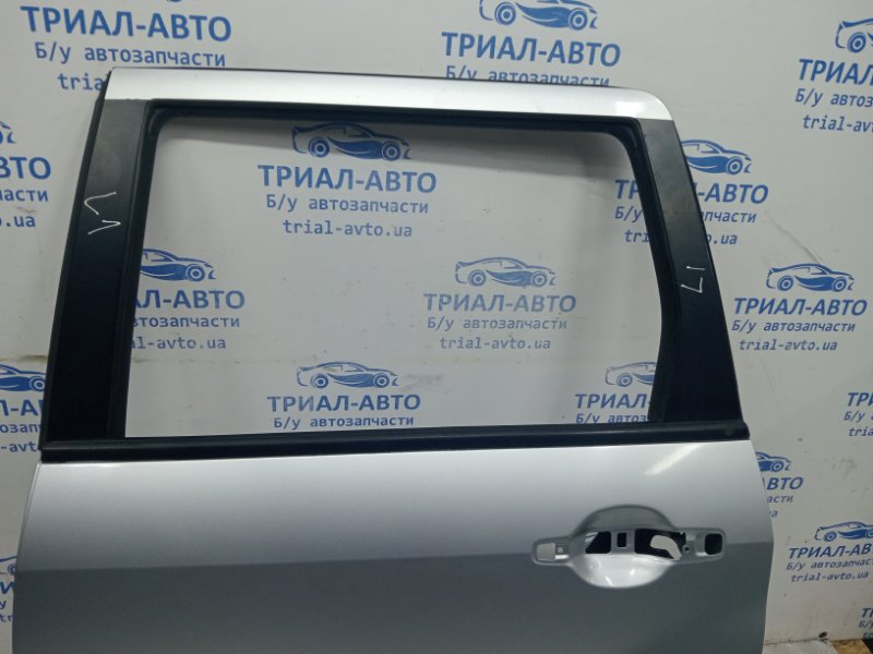 Дверь задняя левая Outlander 2003-2006 cu 2.4 бензин 4G69