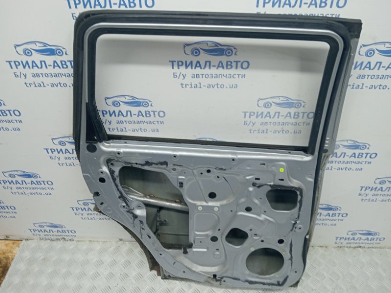 Дверь задняя левая Outlander 2003-2006 cu 2.4 бензин 4G69