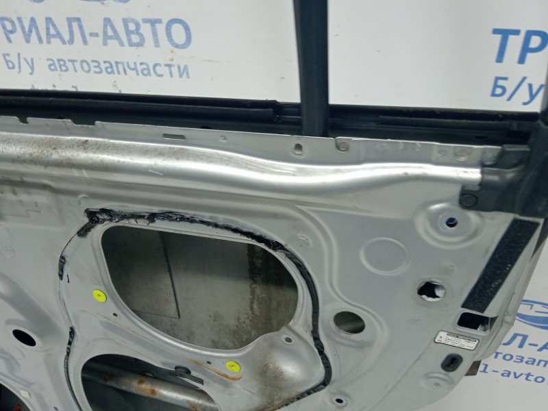 Дверь задняя правая Prado 2002-2009 J120 4.0 1GR-FE