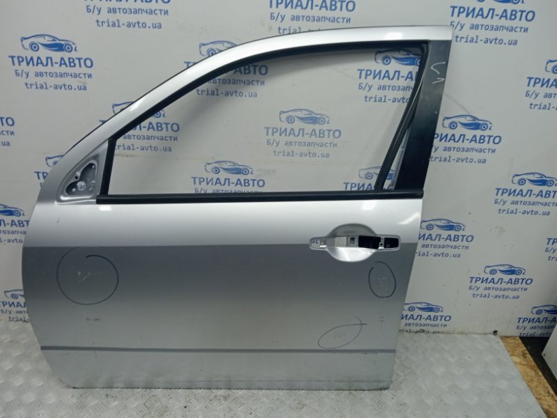 Дверь передняя левая Mitsubishi Outlander 2003-2006 cu 2.4 бензин 4G69 5700A121 Б/У