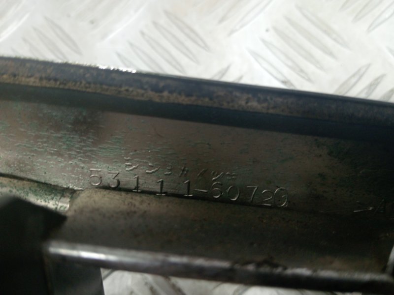 Решетка радиатора Prado 2002-2009 J120 4.0 1GR-FE