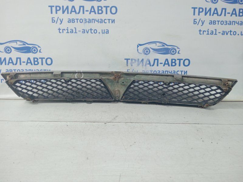 Решетка радиатора Lancer 2007-2017 10 1.5 бензин 4a91