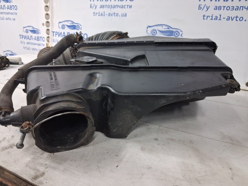 Корпус воздушного фильтра Prado 2002-2009 J120 4.0 1GR-FE