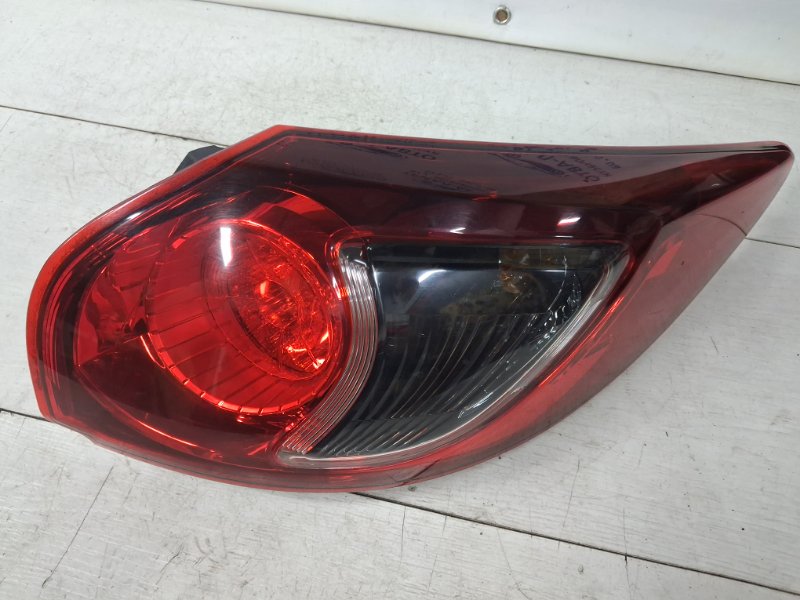 Фонарь задний внешний правый Mazda CX 5 KE 2.2 diesel