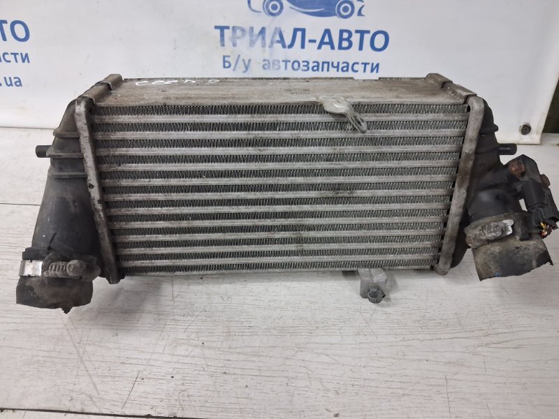 Радиатор интеркуллера Kia Ceed 2012-2018 JD 1.6 diesel D4FB 282712A740 Б/У