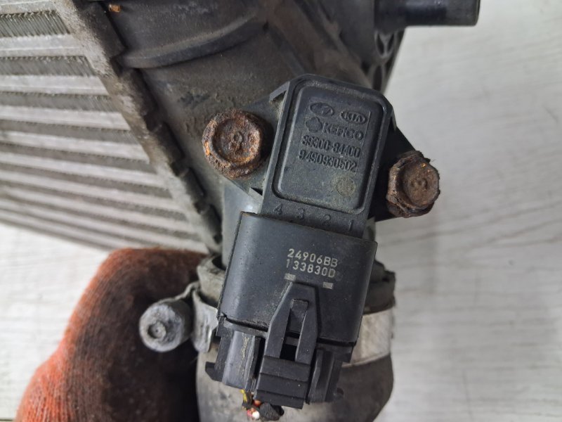 Радиатор интеркуллера Ceed 2012-2018 JD 1.6 diesel D4FB