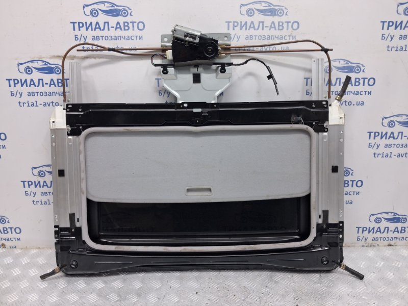 Люк в сборе Outlander 2003-2006 cu 2.4 бензин 4G69