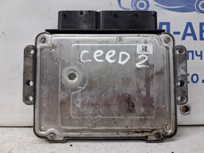 Блок управления двигателем Ceed 2012-2018 JD 1.6 diesel D4FB