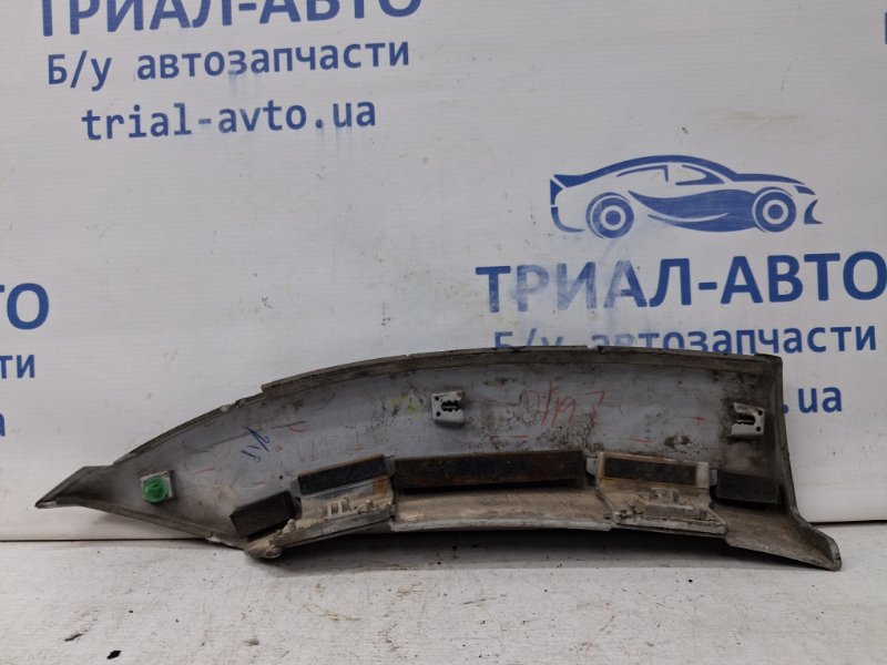 Накладка крыла задняя левая Outlander 2003-2006 cu 2.4 бензин 4G69