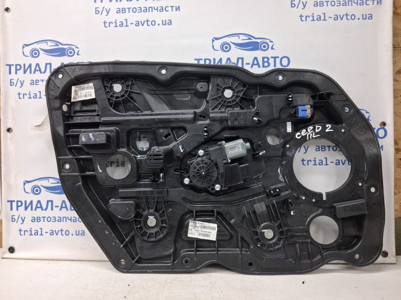 Стеклоподъемник передний левый Kia Ceed 2012-2018 JD 1.6 diesel D4FB 82471A2000 Б/У