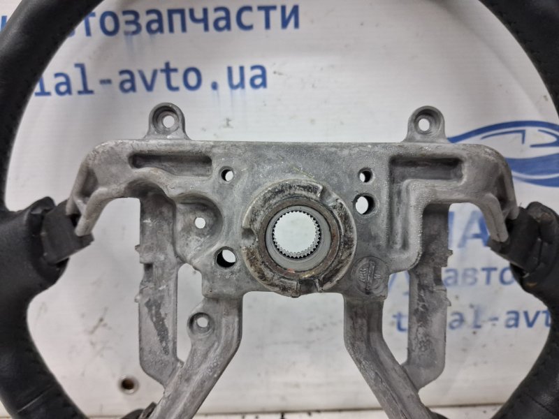 Руль Outlander 2003-2006 cu 2.4 бензин 4G69