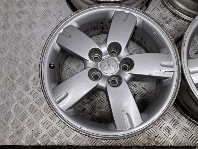 Диски титан комплект R17 Outlander 2003-2006 cu 2.4 бензин 4G69