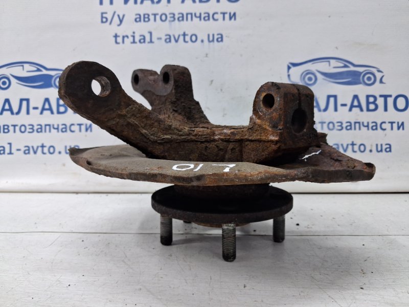Кулак поворотный левый со ступицей Mitsubishi Lancer 10 1.5 бензин 4a91