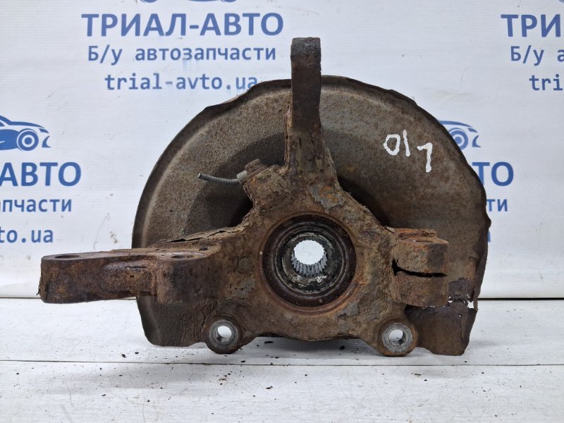 Кулак поворотный правый со ступицей Mitsubishi Lancer 2007-2017 10 1.5 бензин 4a91 3870A012 Б/У