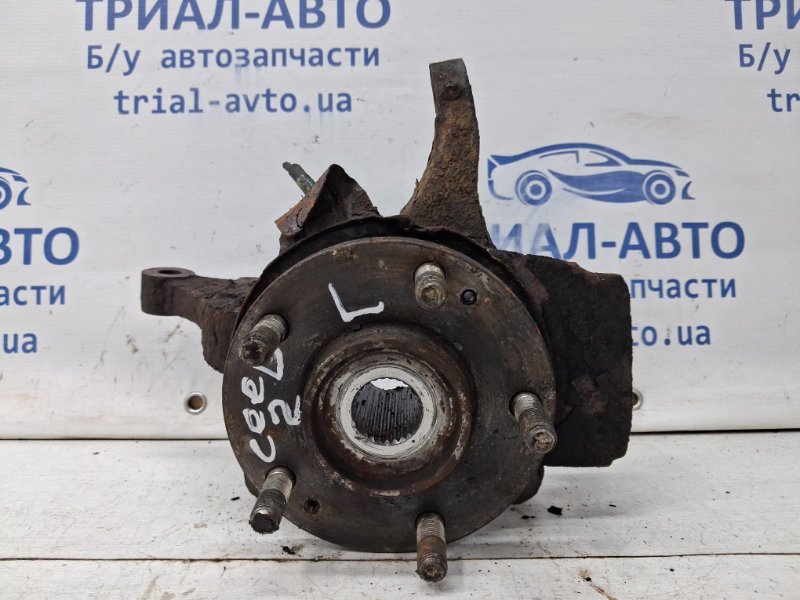 Кулак поворотный левый со ступицей Ceed 2012-2018 JD 1.6 diesel D4FB