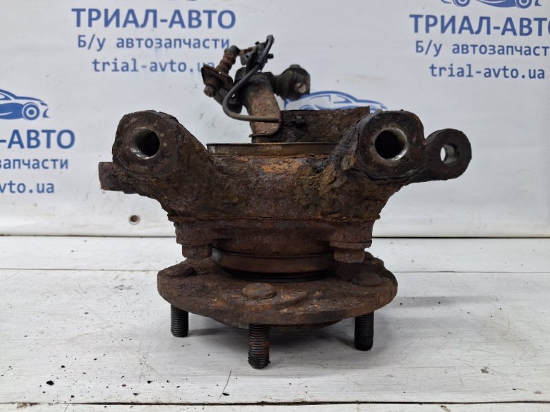 Кулак поворотный левый со ступицей Toyota Prado J120 4.0 1GR-FE