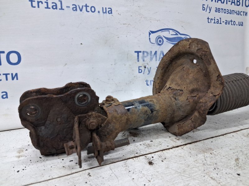 Амортизатор передний правый Mitsubishi Lancer 10 1.5 бензин 4a91