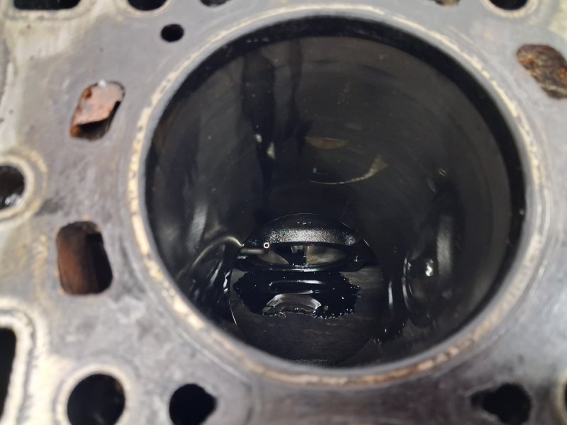 Блок ДВС Sorento 2002-2011 BL 2.5 diesel D4CB