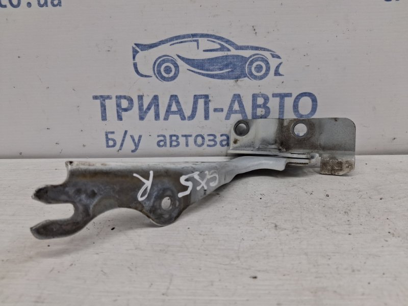 Петля капота правая Mazda CX 5 KE 2.2 diesel