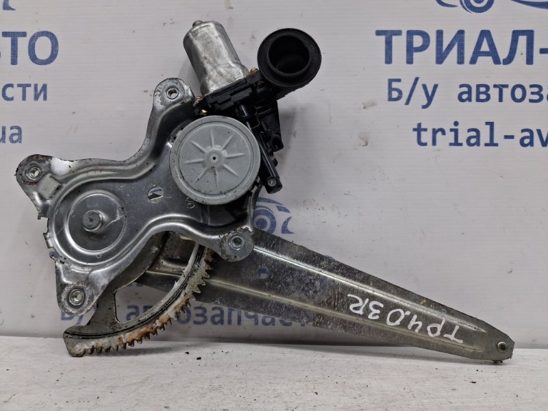 Стеклоподъемник задний правый Toyota Prado 2002-2009 J120 4.0 1GR-FE 6980335080 Б/У