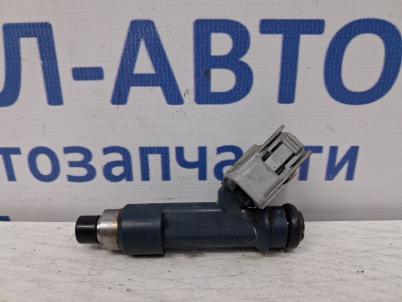 Форсунка топливная Toyota Prado 2002-2009 J120 4.0 1GR-FE 2320939015 Б/У