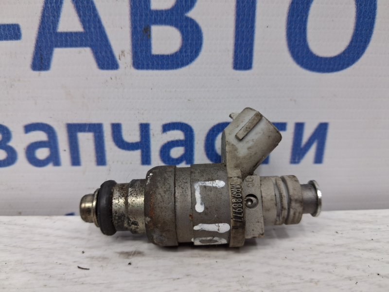 Форсунка топливная Mitsubishi Lancer 2007-2017 10 1.5 бензин 4a91 MR988977 Б/У