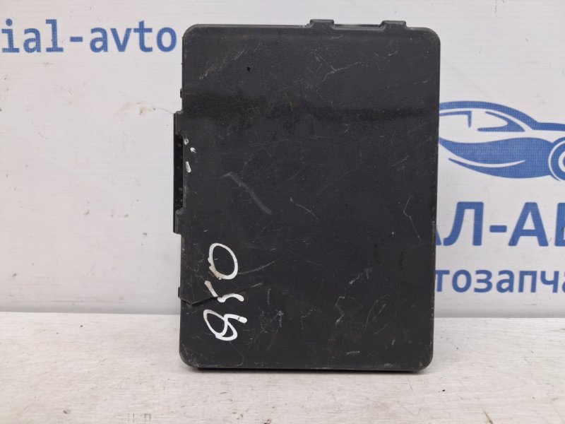 Блок предохранителей Q50 2013- V37 2.2 diesel OM651