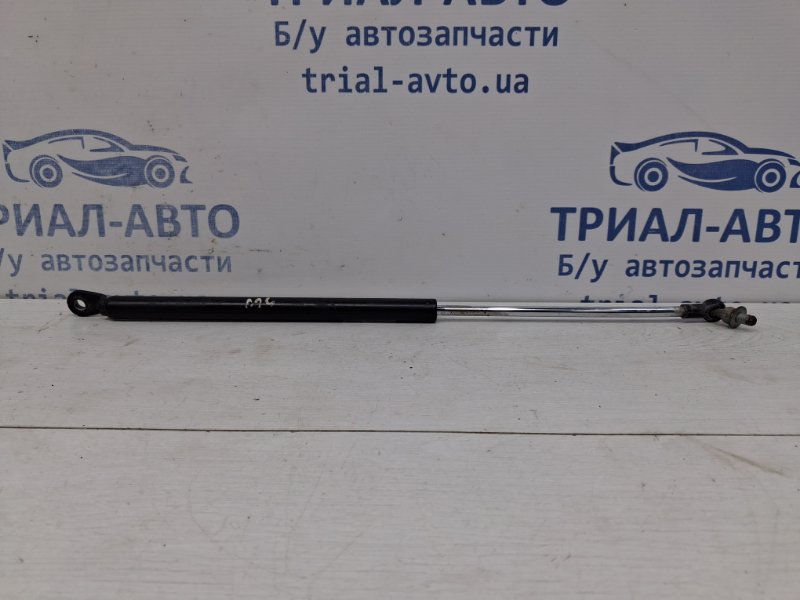 Амортизатор крышки багажника Suzuki Grand Vitara 2005-2016 JT 2.4 бензин J24B 8180065830 Б/У