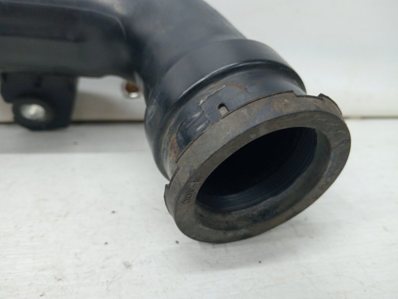 Патрубок интеркулера Q50 2013- V37 2.2 diesel OM651
