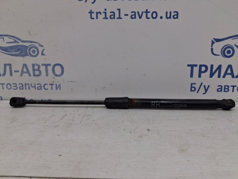 Амортизатор крышки багажника Kia Ceed 2012-2018 JD 1.6 diesel D4FB 81780A2000 Б/У