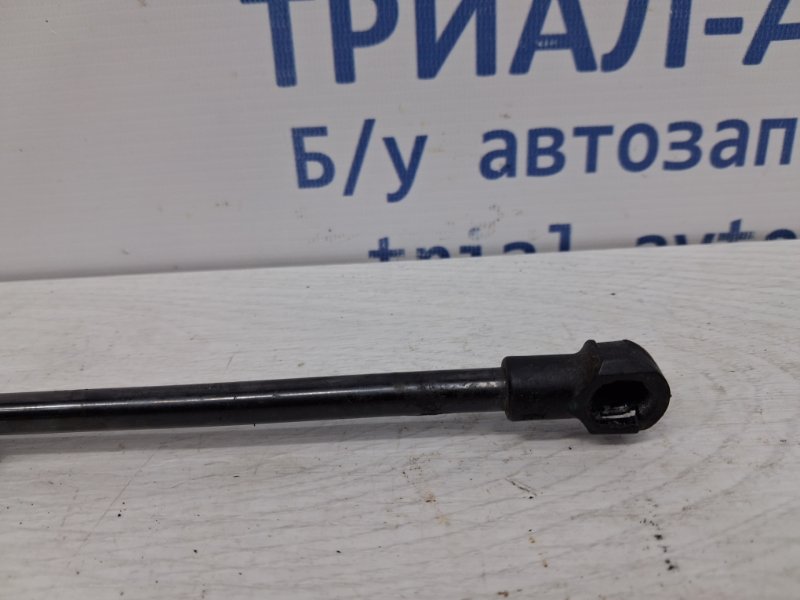 Амортизатор крышки багажника Q50 2013- V37 2.2 diesel OM651