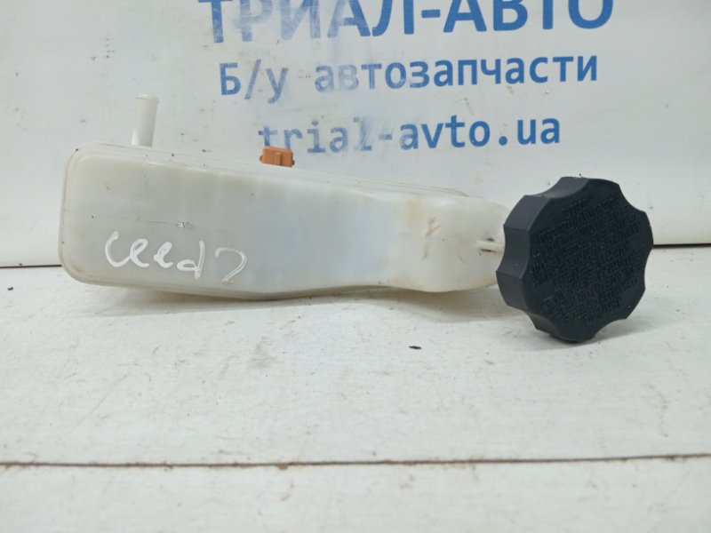 Бачок главного тормозного цилиндра Ceed 2012-2018 JD 1.6 diesel D4FB
