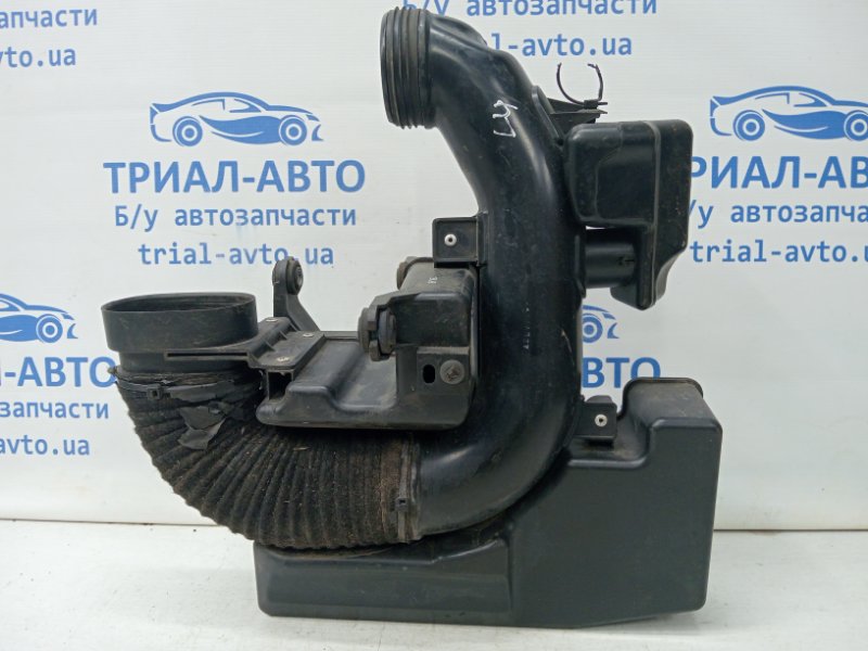 Резонатор воздушного фильтра Kia Ceed 2012-2018 JD 1.6 diesel D4FB 28220A5800 Б/У