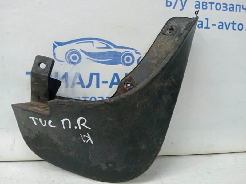 Брызговик передний правый Hyundai Tucson 2004-2009 JM 2.0 diesel D4EA 868322E010 Б/У
