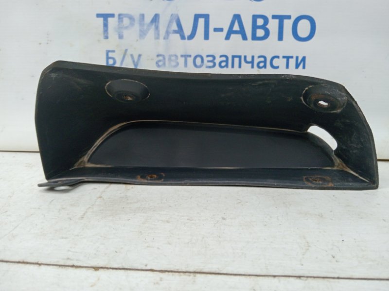 Брызговик задний правый Mitsubishi Pajero Wagon 4 3.2 Дизель 4M41