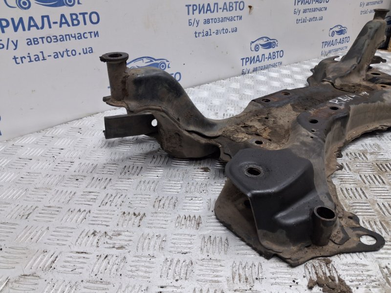 Балка передней подвески Toyota RAV 4 A30 2.0 бензин 1AZFE