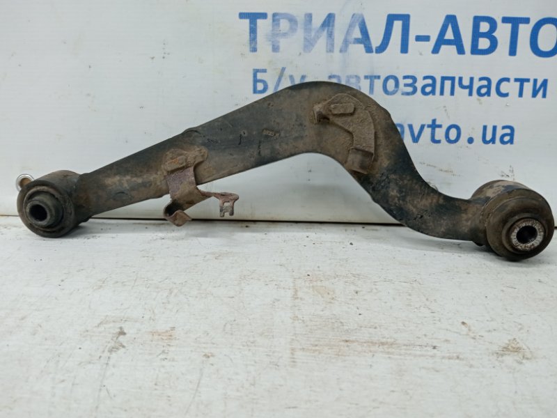 Рычаг задний поперечный Toyota RAV 4 2005-2016 A30 2.0 бензин 1AZFE 4877042040 Б/У