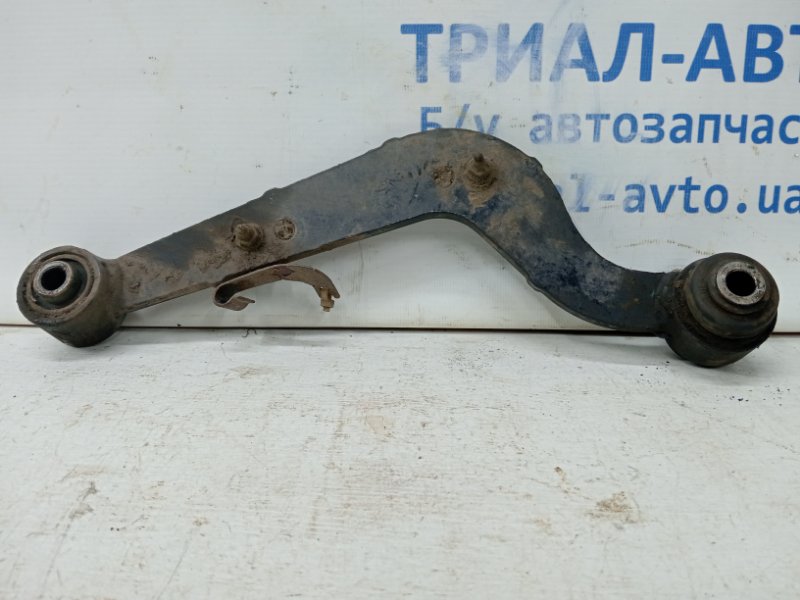 Рычаг задний поперечный Toyota RAV 4 2005-2016 A30 2.0 бензин 1AZFE 4879042020 Б/У