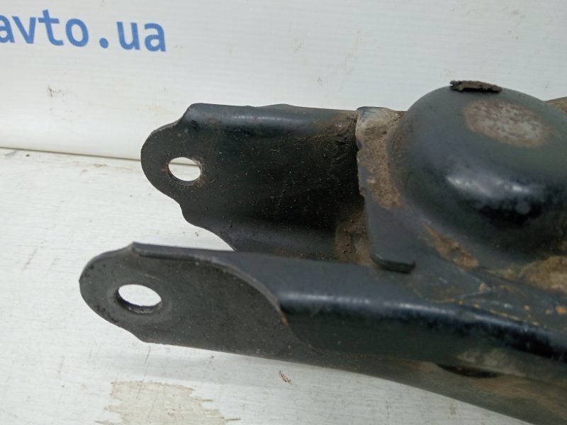 Рычаг задней подвески нижний поперечный (под пружину) RAV 4 2005-2016 A30 2.0 бензин 1AZFE