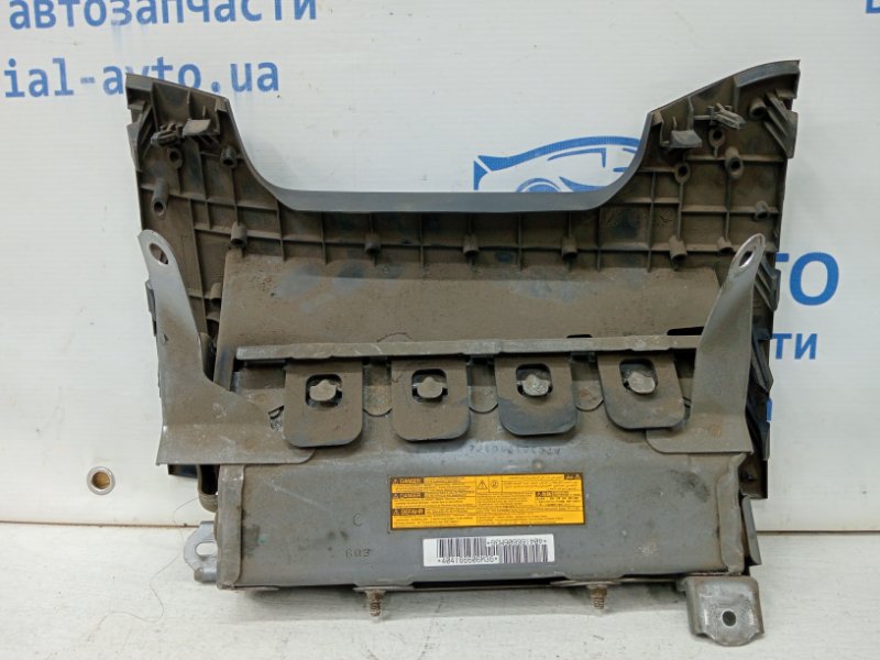 Подушка в колени RAV 4 2005-2016 A30 2.0 бензин 1AZFE