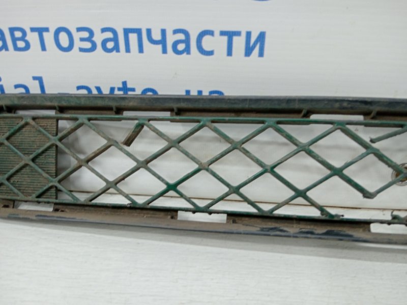 Решетка бампера центральная Toyota RAV 4 A30 2.0 бензин 1AZFE