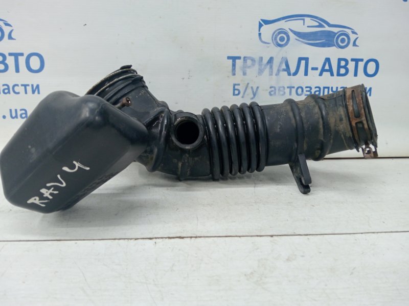 Патрубок воздушного фильтра Toyota RAV 4 A30 2.0 бензин 1AZFE