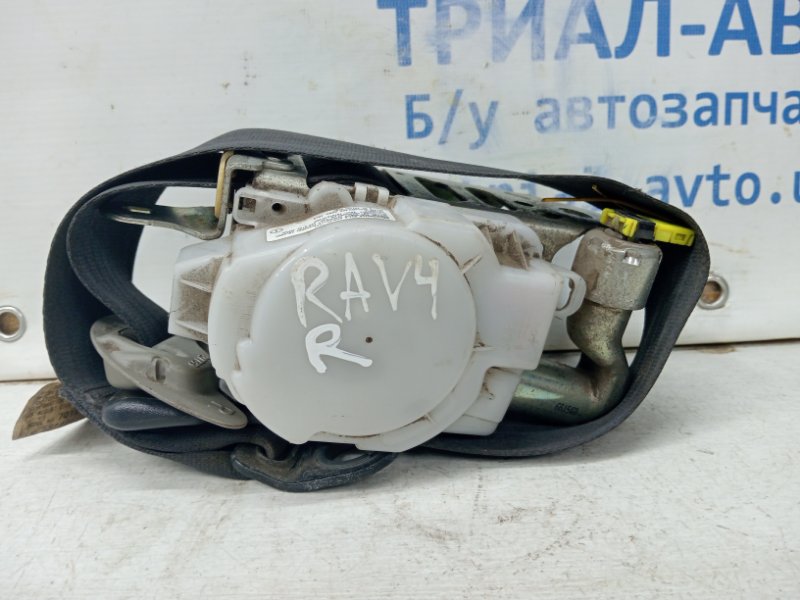 Ремень безопасности передний правый Toyota RAV 4 2005-2016 A30 2.0 бензин 1AZFE 7321042320B2 Б/У