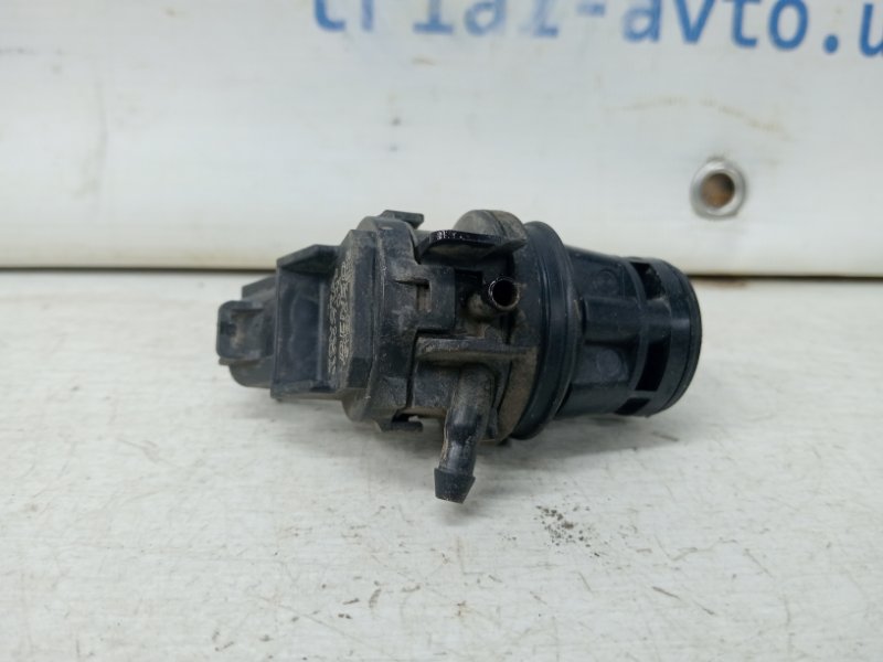 Насос омывателя стекла Toyota RAV 4 2005-2016 A30 2.0 бензин 1AZFE 8533071010 Б/У