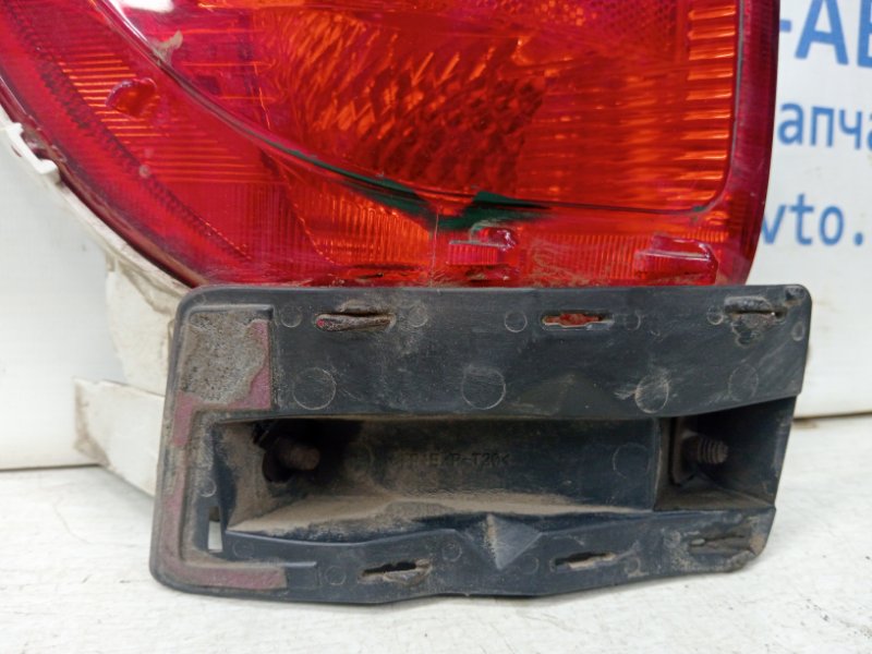 Катафот левый Toyota RAV 4 A30 2.0 бензин 1AZFE
