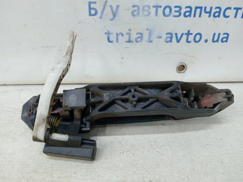 Ручка двери внешняя задняя правая RAV 4 2005-2016 A30 2.0 бензин 1AZFE