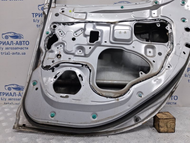 Дверь задняя правая L200 2006-2015 KB 2.5 Diesel 4D56